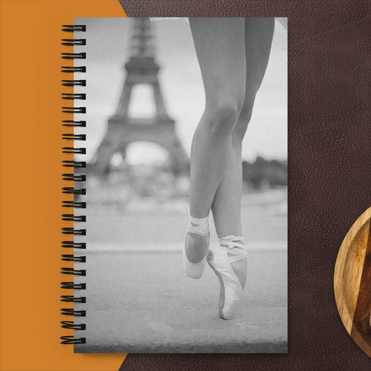 Eiffel en Pointe - Spiral notebook